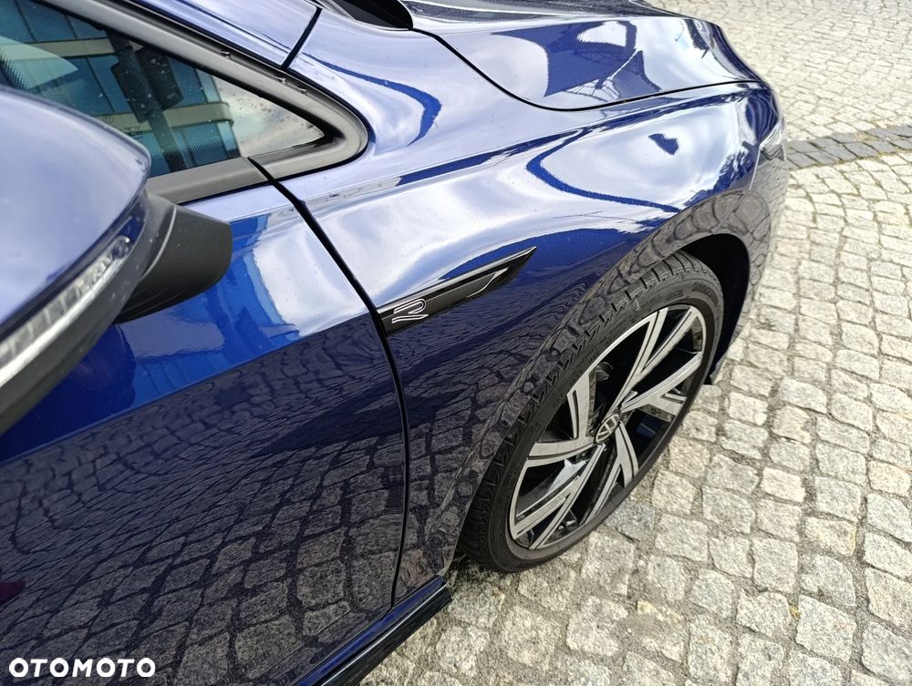 Volkswagen Golf VIII 1.5 eTSI EVO R-Line DSG - 9
