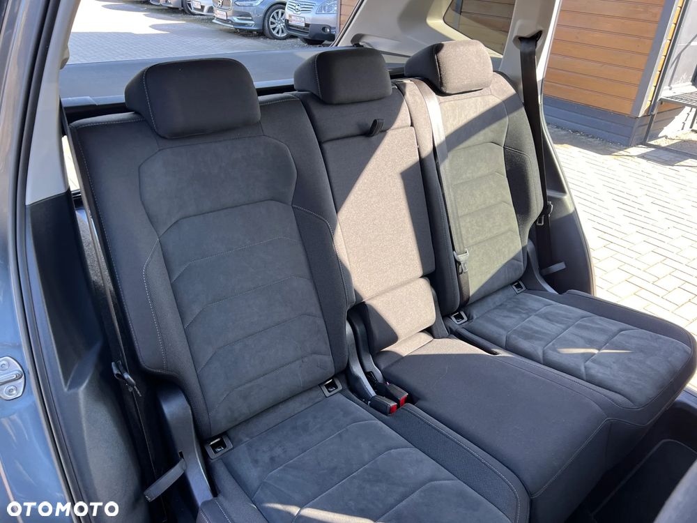 Volkswagen Tiguan Allspace - 22