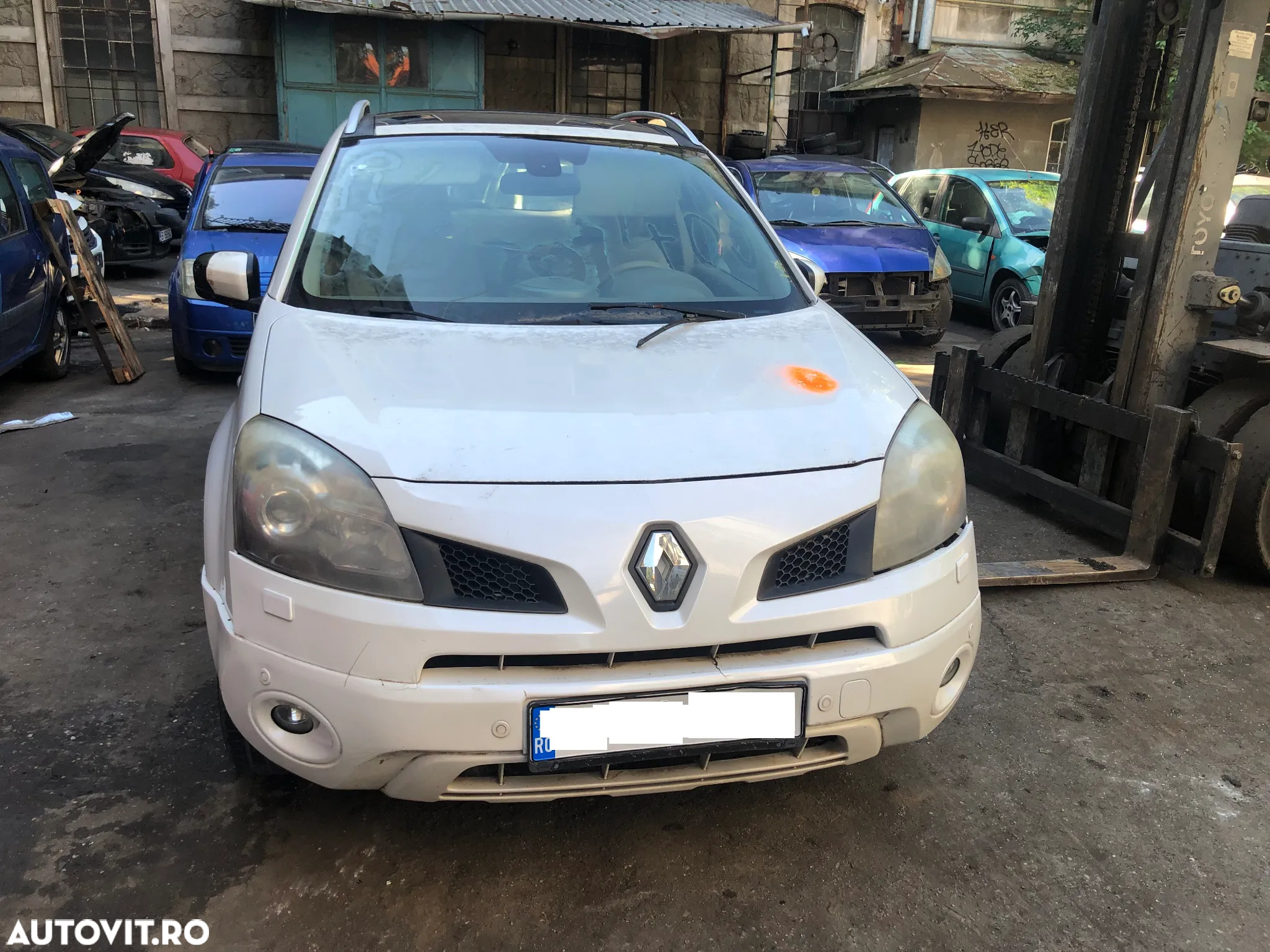 Dezmembrez Renault Koleos alb 2006 2.0 diesel - 3