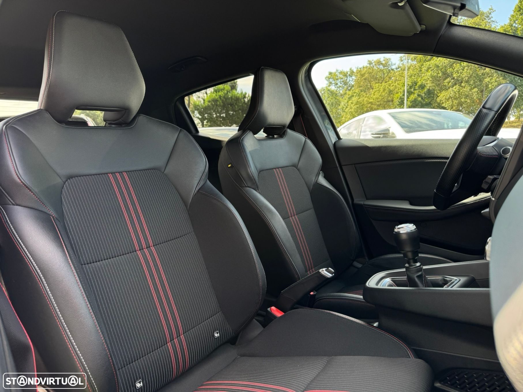 Renault Clio 1.5 Blue dCi RS Line - 17