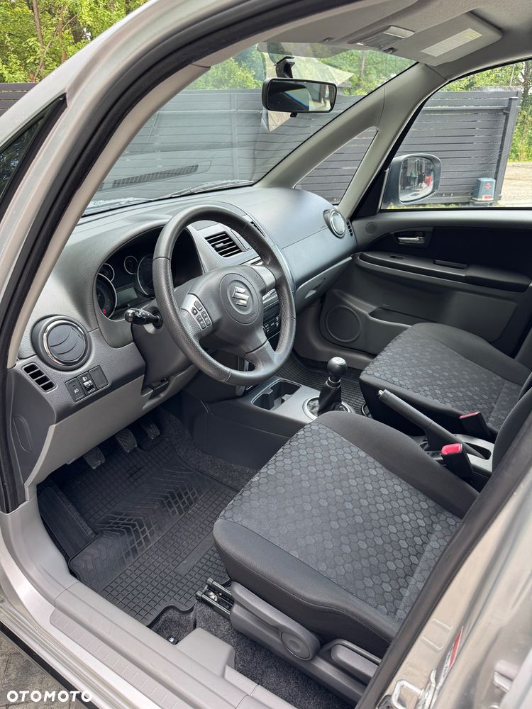 Suzuki SX4 Classic 1.6 VVT 4x4 Style - 10