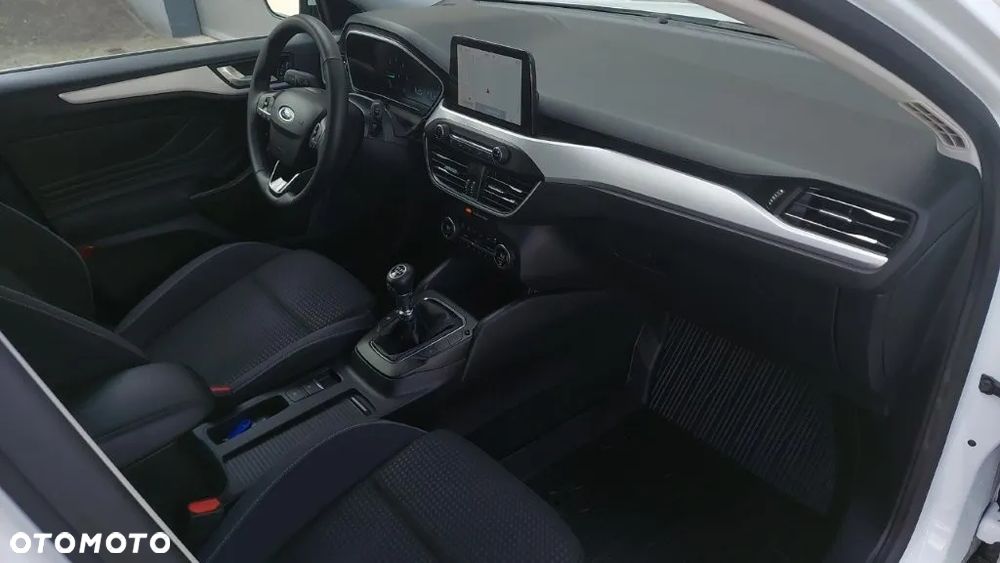 Ford Focus 1.5 EcoBlue Connected - 25