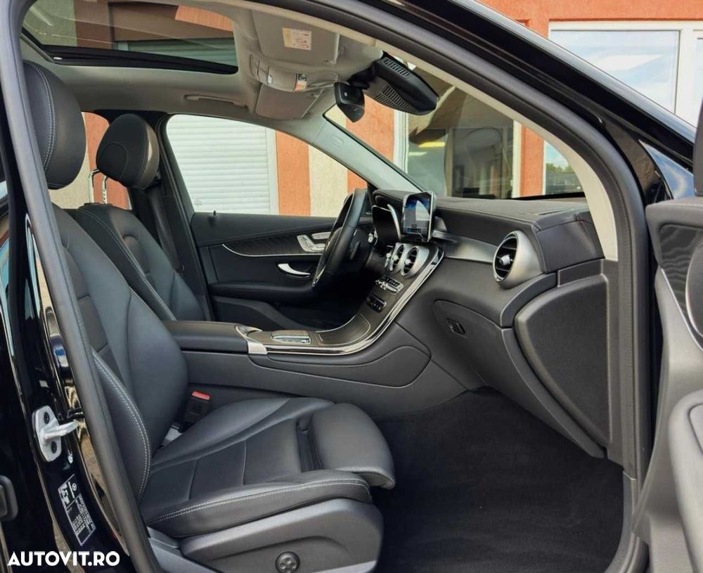 Mercedes-Benz GLC - 22