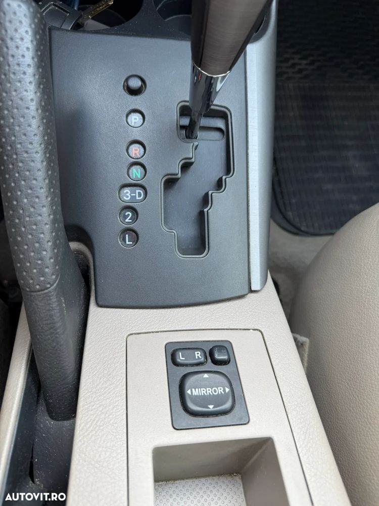 Toyota RAV4 2.0 Aut Executive - 23