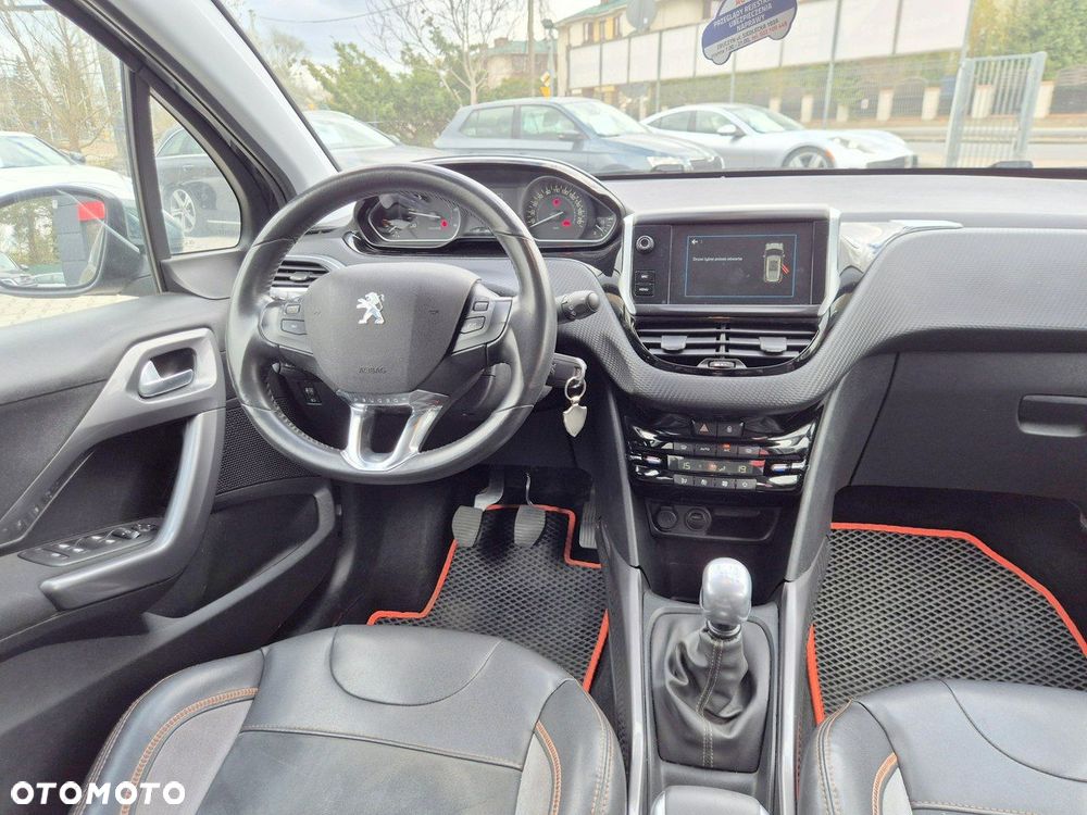 Peugeot 2008 1.5 BlueHDi Style - 15