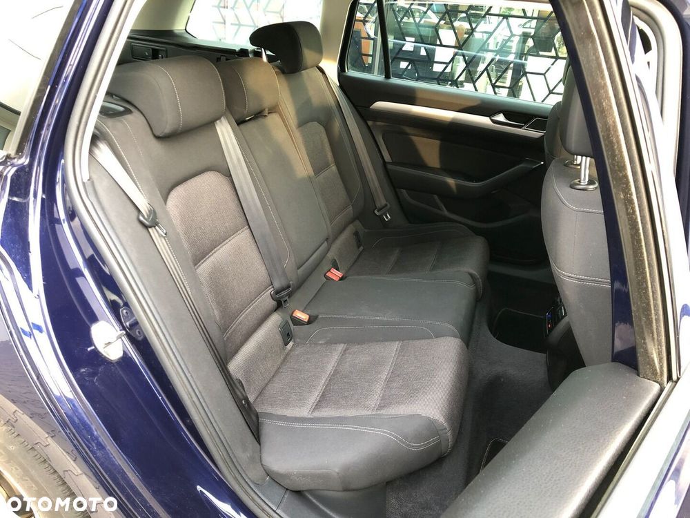 Volkswagen Passat - 23