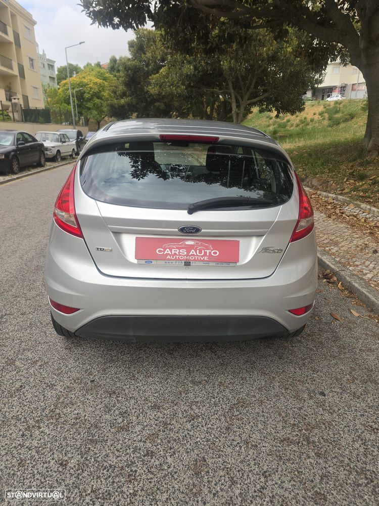 Ford Fiesta - 8