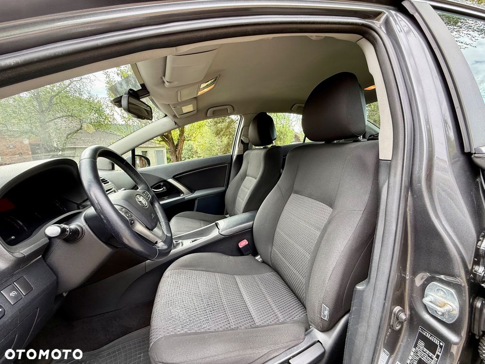 Toyota Avensis 2.2 D-4D Premium - 17