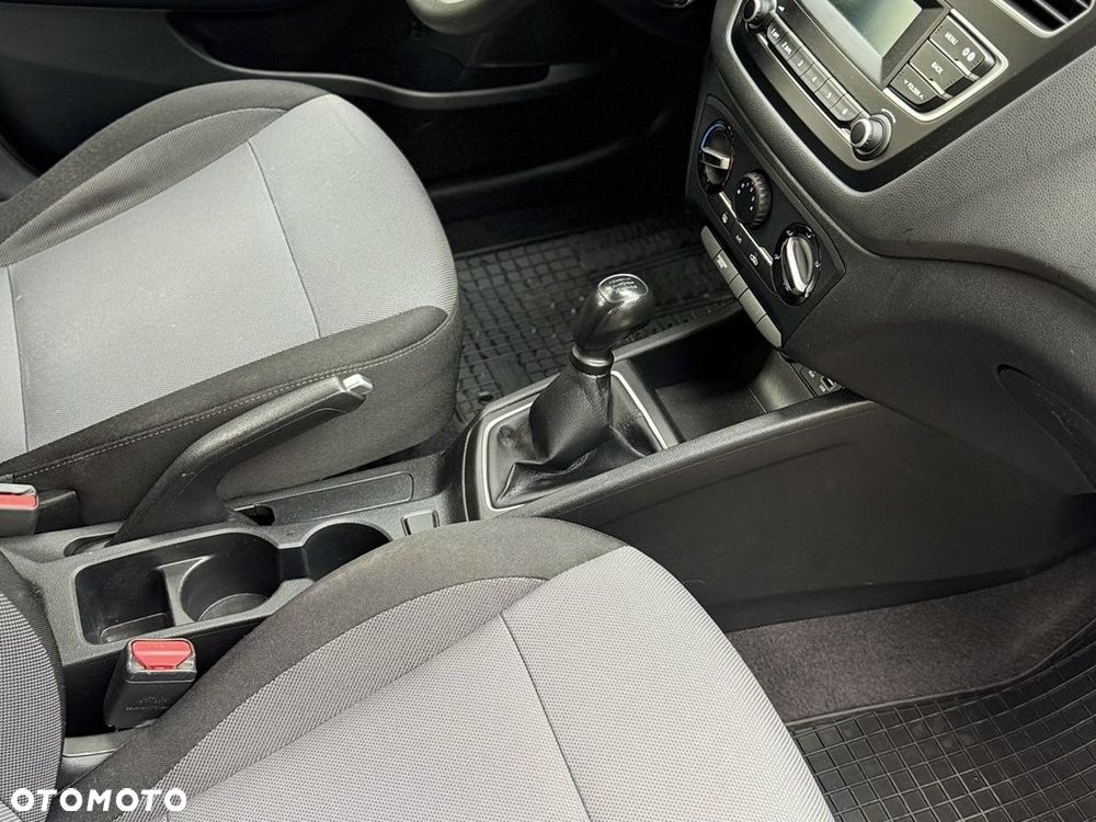 Hyundai i20 1.2 Classic Plus - 12