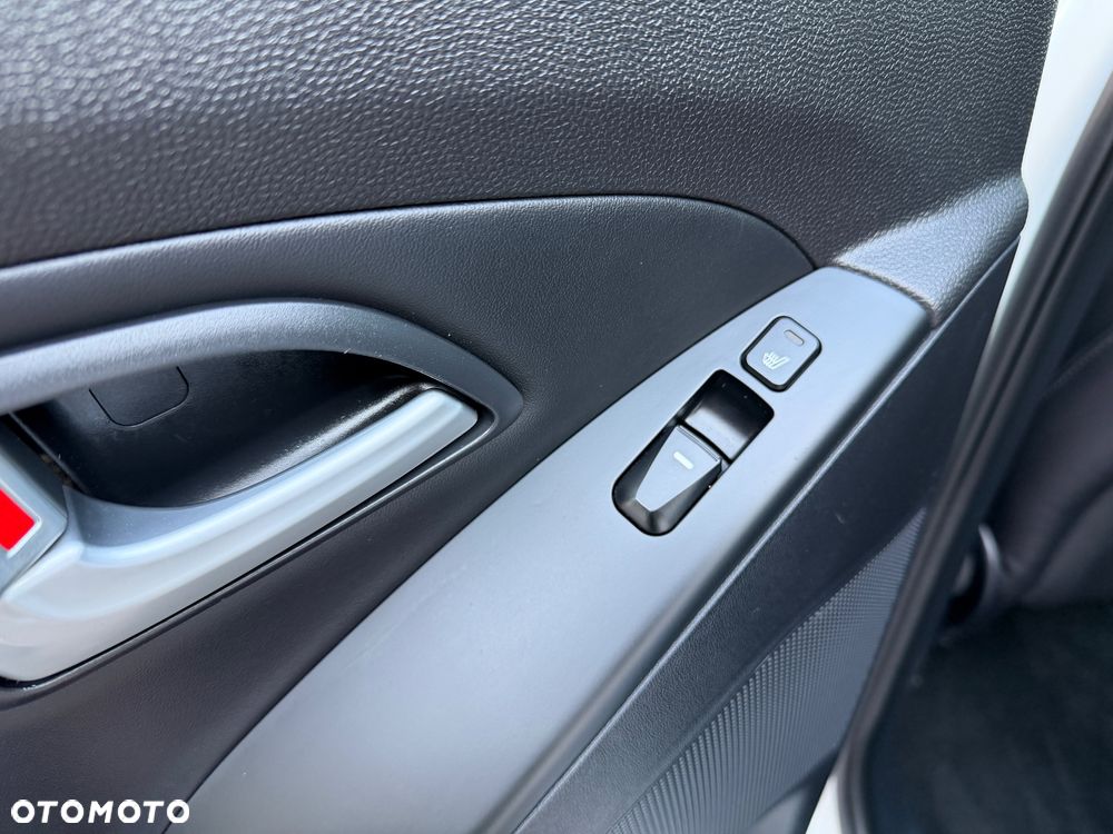 Hyundai ix35 2.0 CRDi Premium 4WD - 27