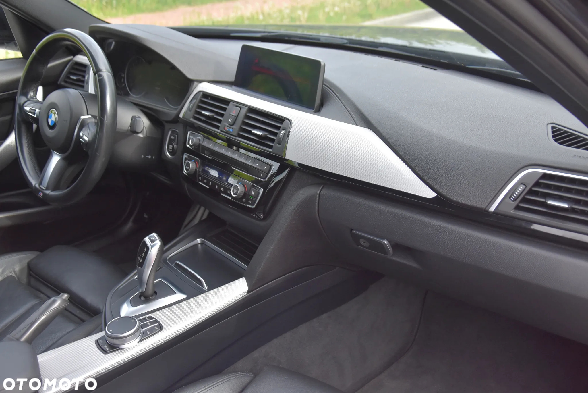 BMW Seria 3 320i Edition M Sport Shadow - 26