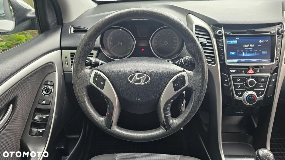 Hyundai i30 - 23