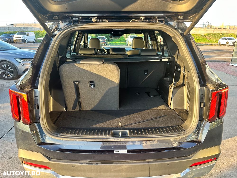 Kia Sorento 1.6 T-GDI HEV 6AT 4x2 7P Premium+ - 9