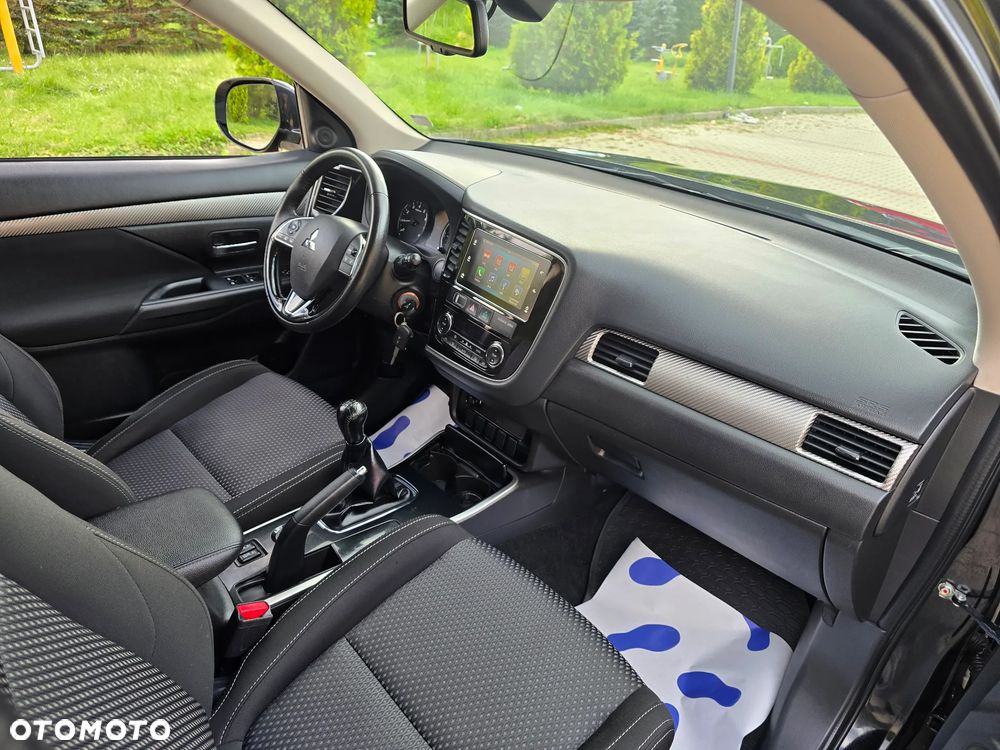 Mitsubishi Outlander 2.0 2WD Edition - 29