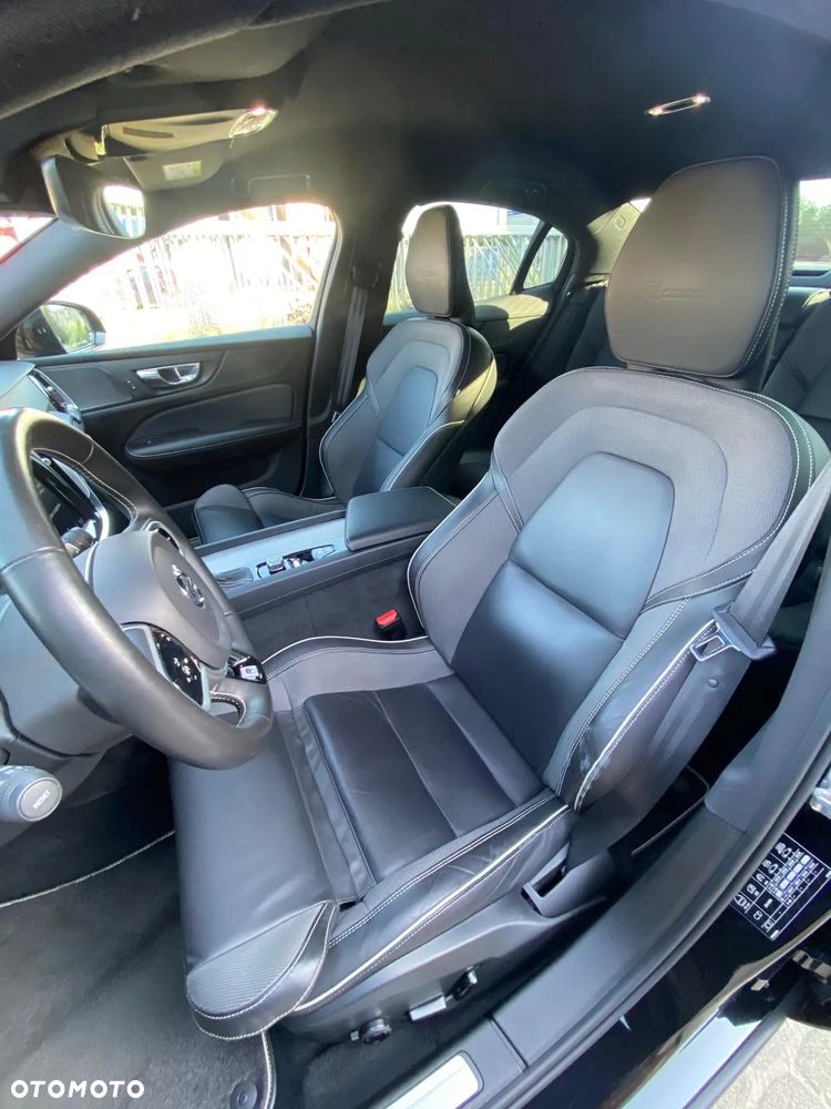 Volvo S60 T4 R-Design - 12