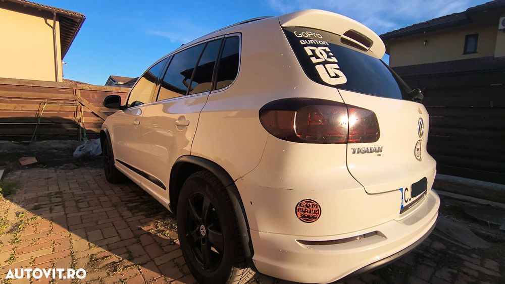 Volkswagen Tiguan - 8