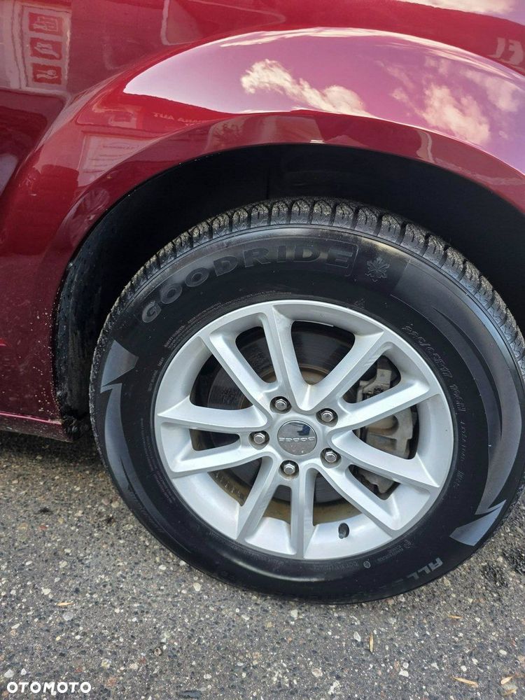 Dodge Grand Caravan - 28