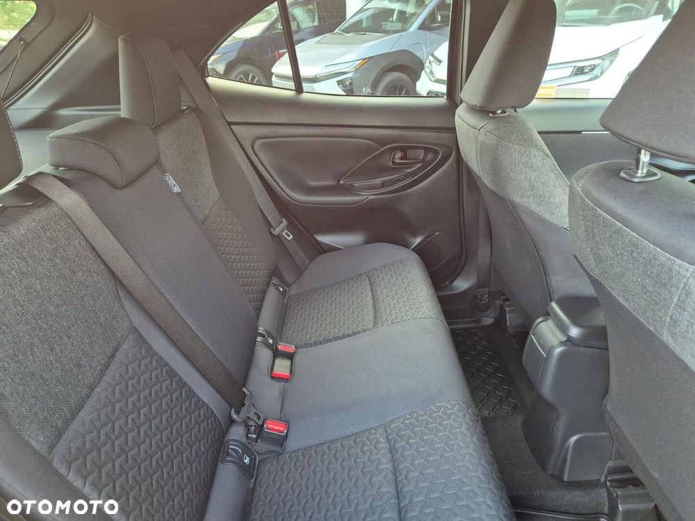Toyota Yaris Cross Hybrid 1.5 Comfort - 16