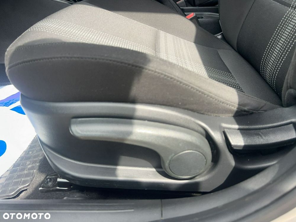 Hyundai i20 - 13