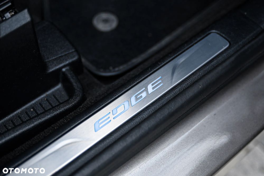 Ford Edge 2.0 EcoBlue Twin-Turbo 4WD Titanium - 26