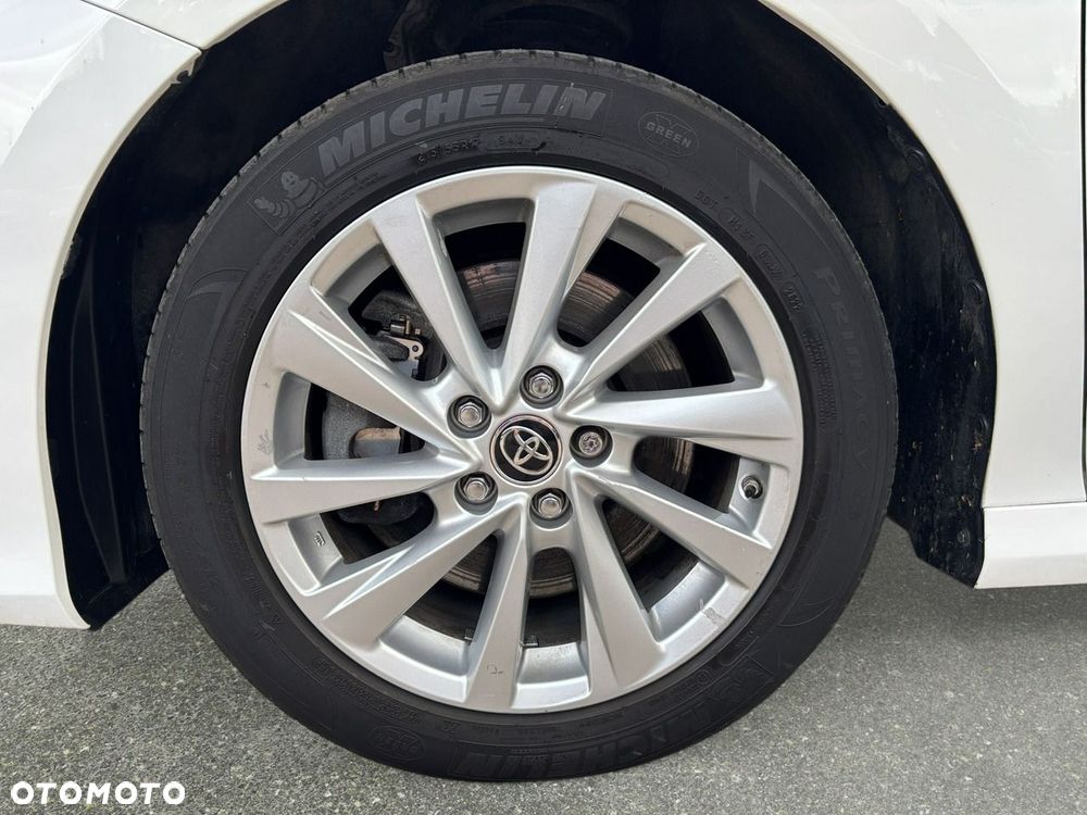 Toyota Camry - 9