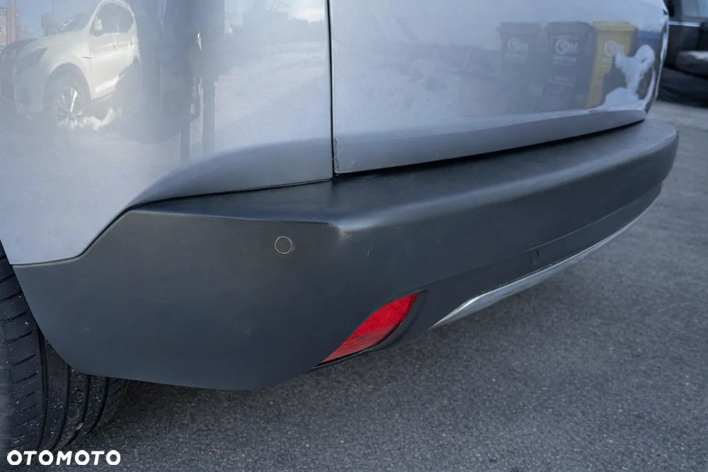 Peugeot 2008 PureTech 82 ETG5 STOP&START Allure - 24