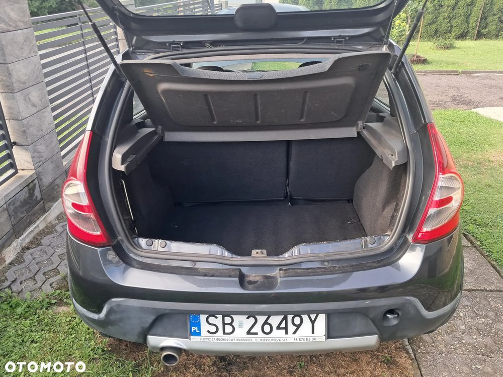 Dacia Sandero - 13