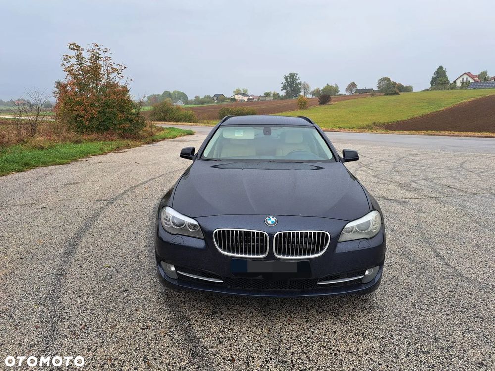 BMW Seria 5 520d Luxury Line - 4