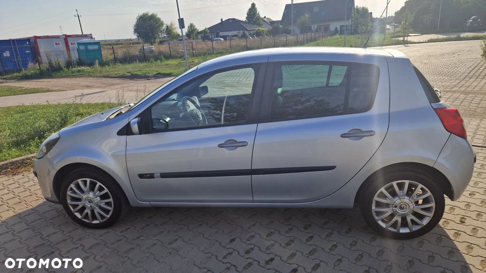 Renault Clio 1.5 dCi 85 FAP Dynamique - 3