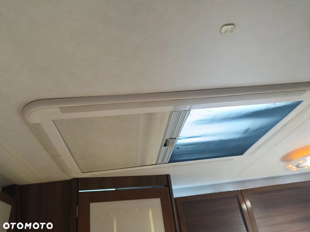 Burstner Trecento 470 t - 15