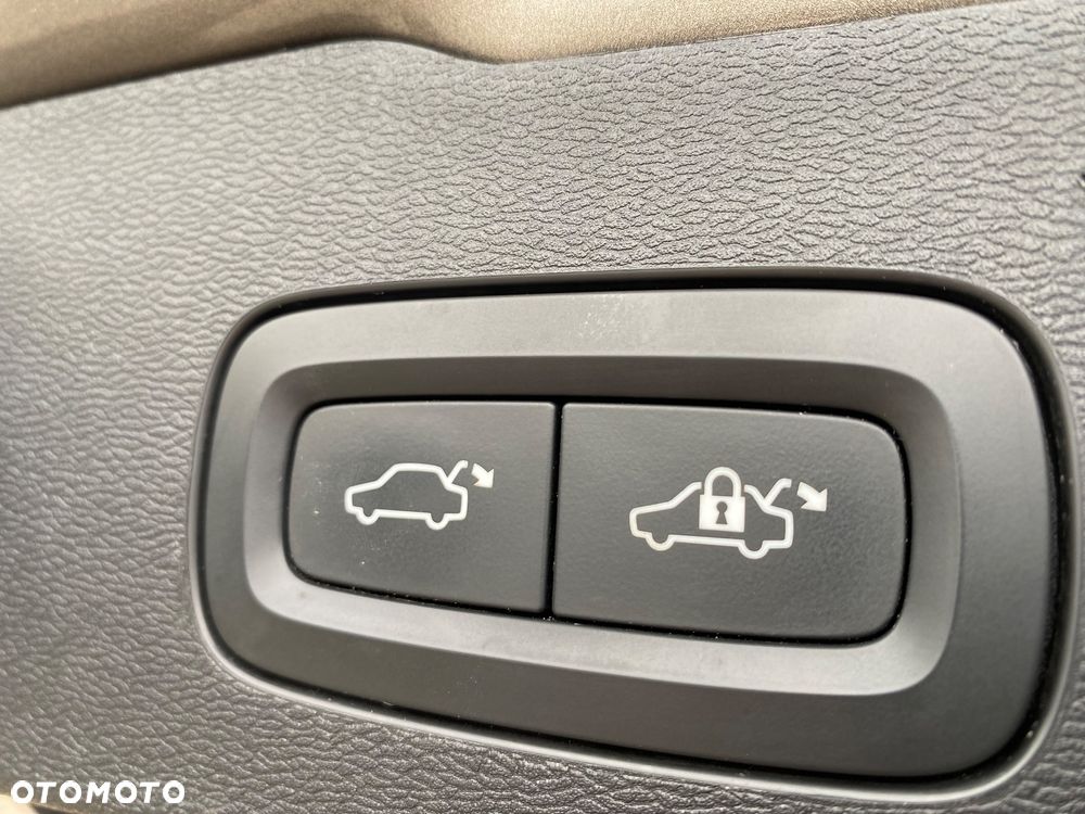 Volvo V60 D4 Geartronic Summum - 26