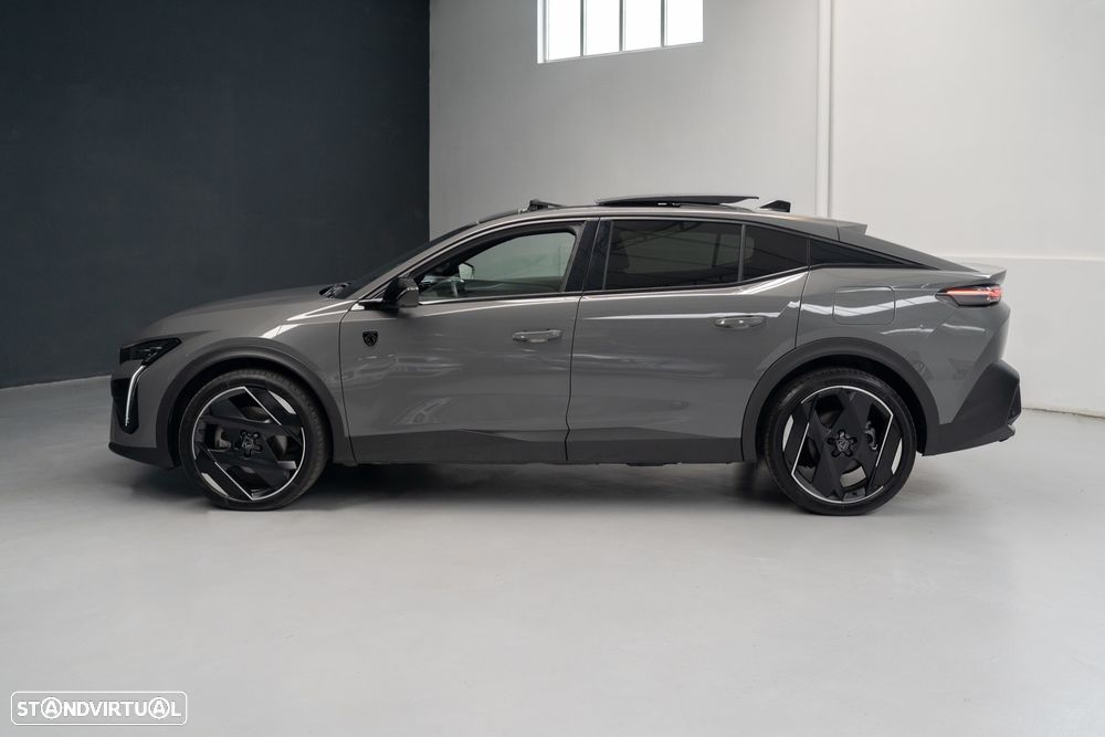 Peugeot 408 1.6 Hybrid GT e-EAT8 - 31