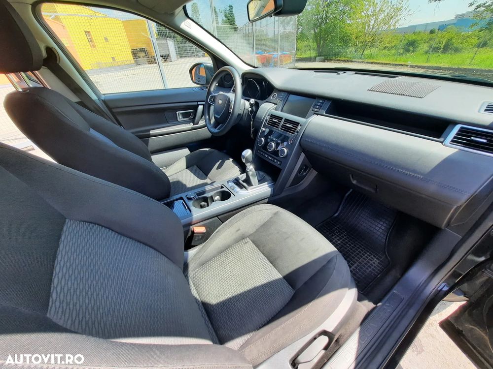 Land Rover Discovery Sport - 11