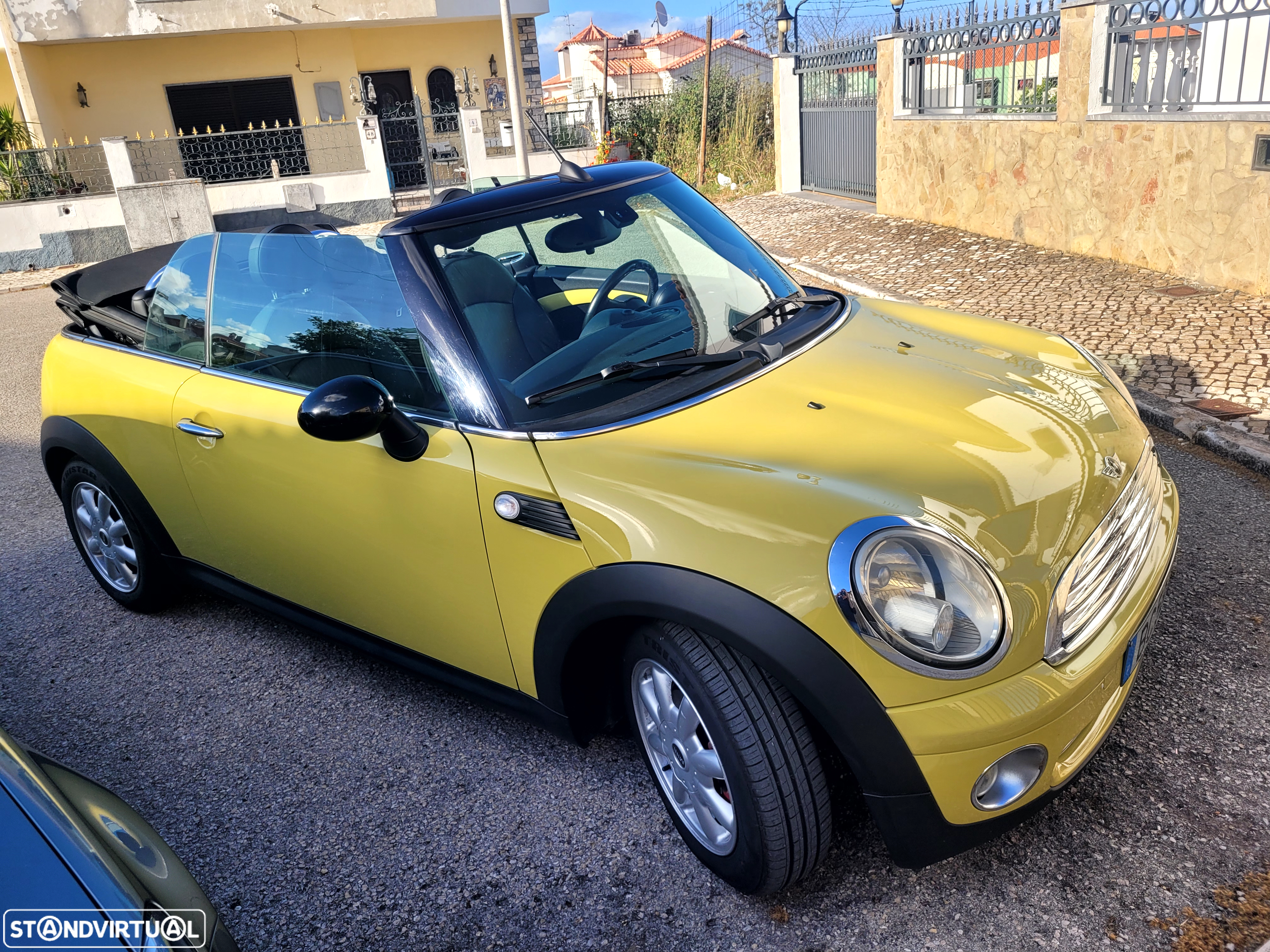 MINI Cabrio Cooper Auto. - 2