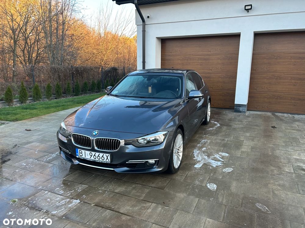 BMW Seria 3 328i xDrive Luxury Line - 1