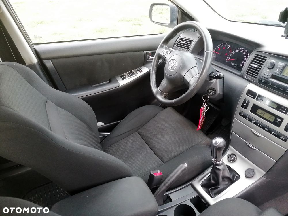 Toyota Corolla 1.4 D-4D Sol - 11