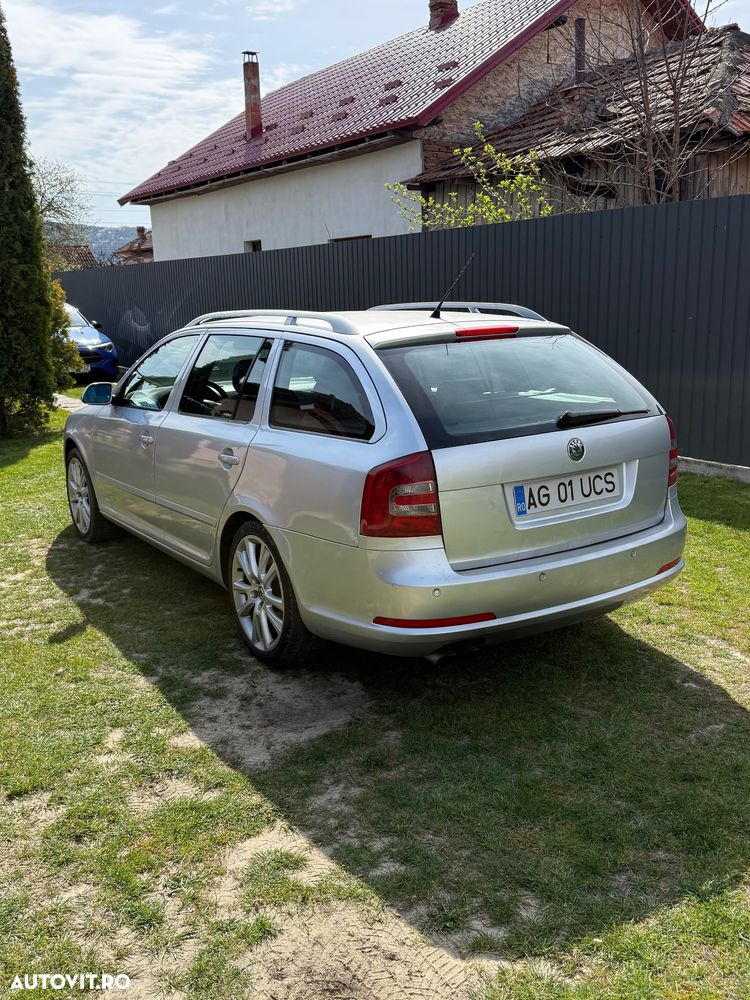 Skoda Octavia 2.0 TDI DPF RS - 7