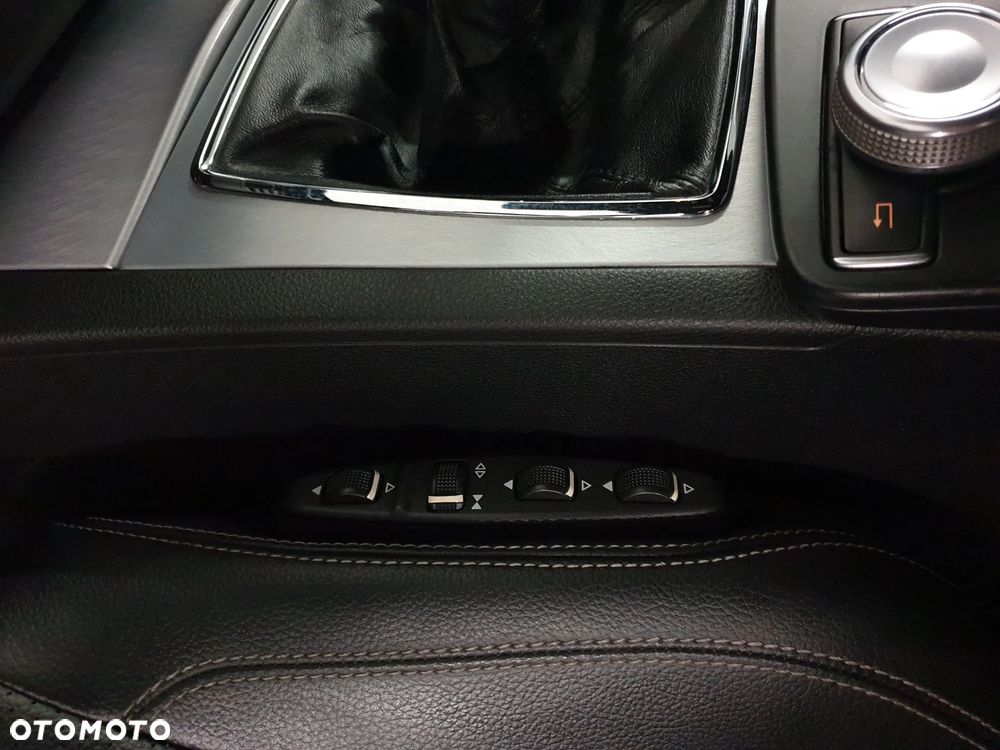 Mercedes-Benz Klasa E - 30