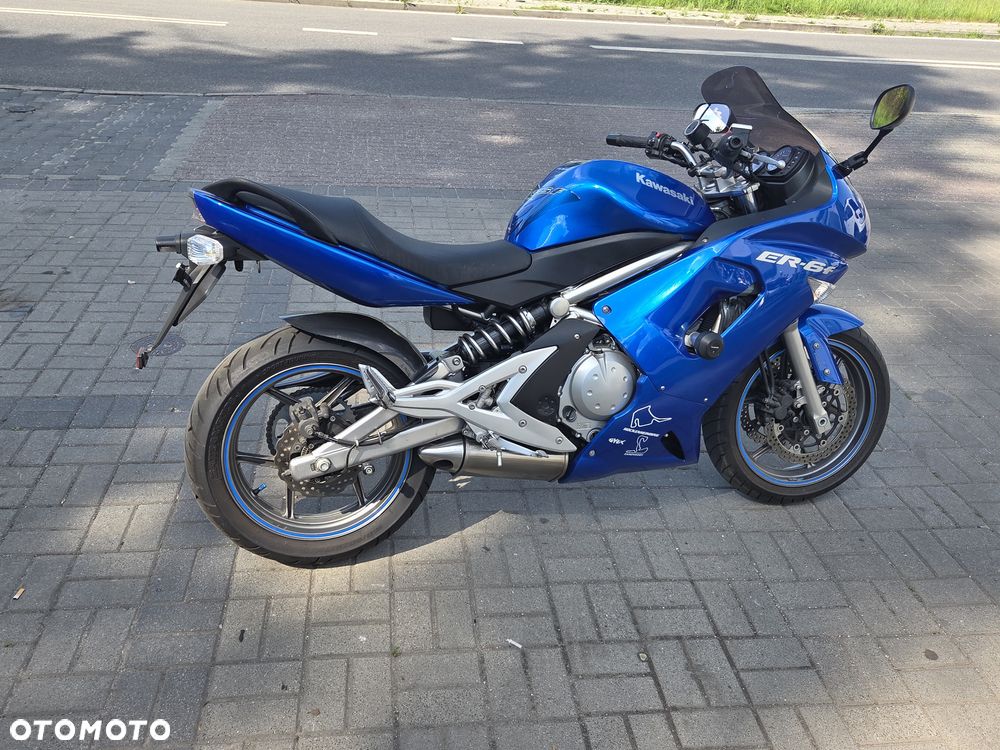 Kawasaki ER - 11