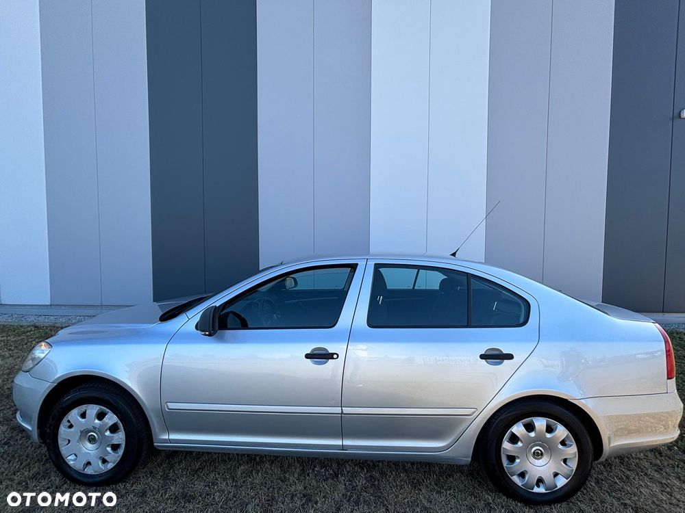 Skoda Octavia 1.6 Ambition - 5