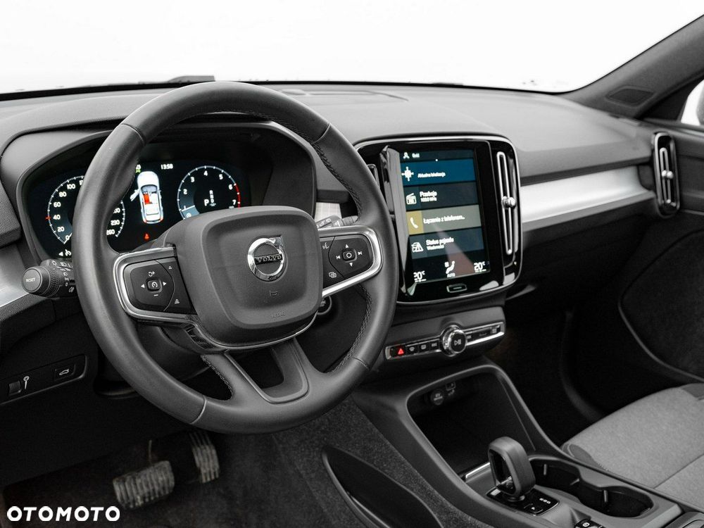 Volvo XC 40 T3 Momentum Pro - 7