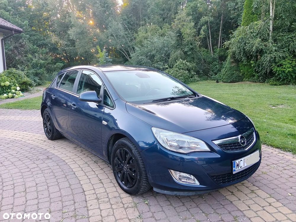Opel Astra 1.4 T Executive - 13