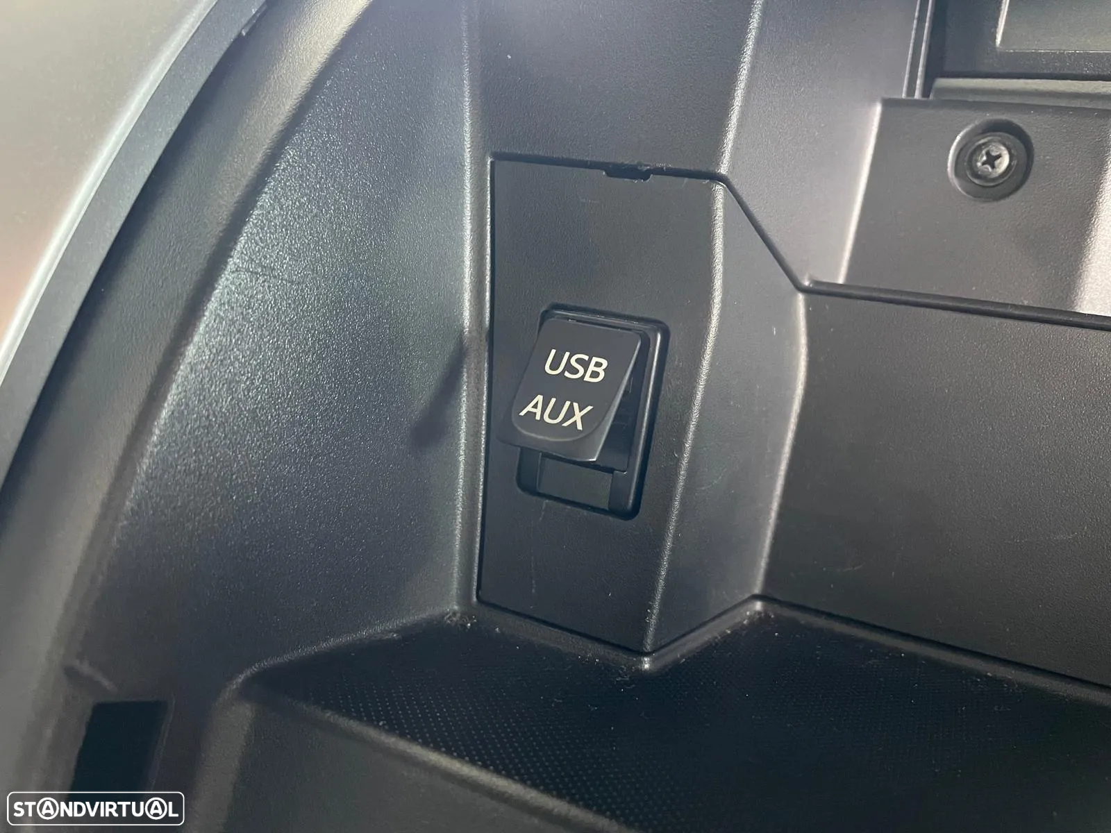 Toyota Auris 1.4 D-4D Exclusive - 27