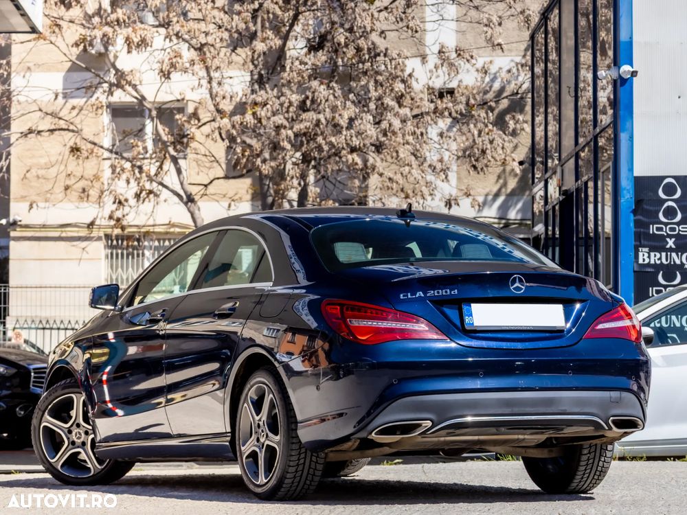 Mercedes-Benz CLA 200 d 4MATIC Aut. - 3