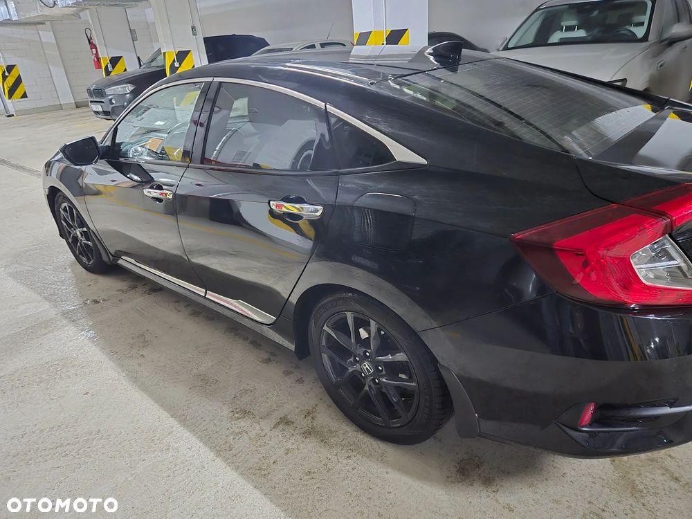Honda Civic 1.5 T Executive - 21