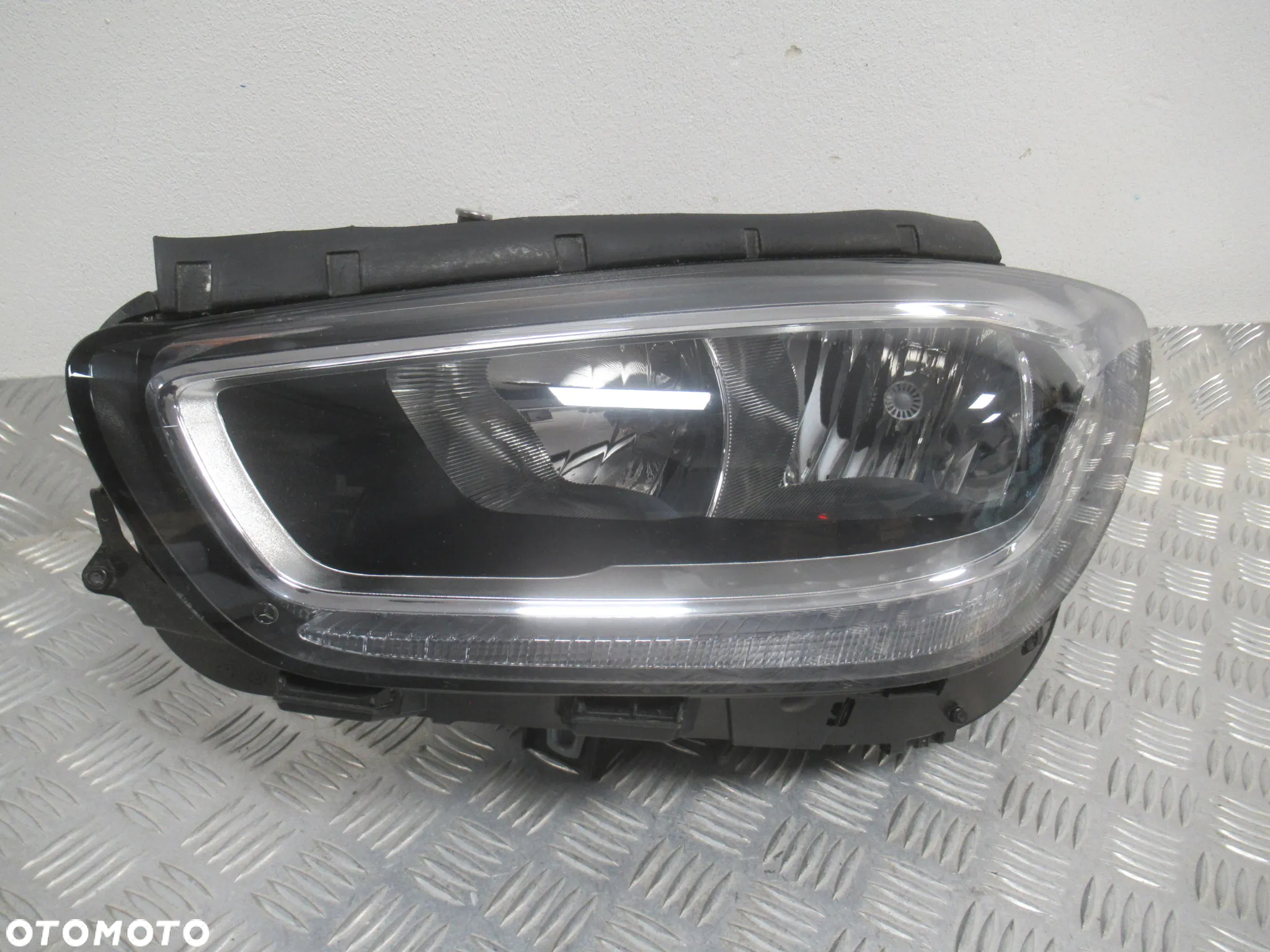 LAMPA PRZEDNIA PRZÓD LEWA MERCEDES CITAN W420 A4209060000 2021 - 2
