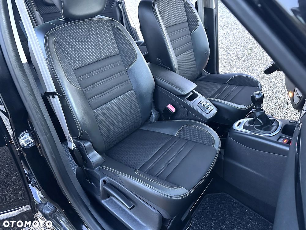 Renault Scenic 1.6dCi Energy Bose Edition - 16