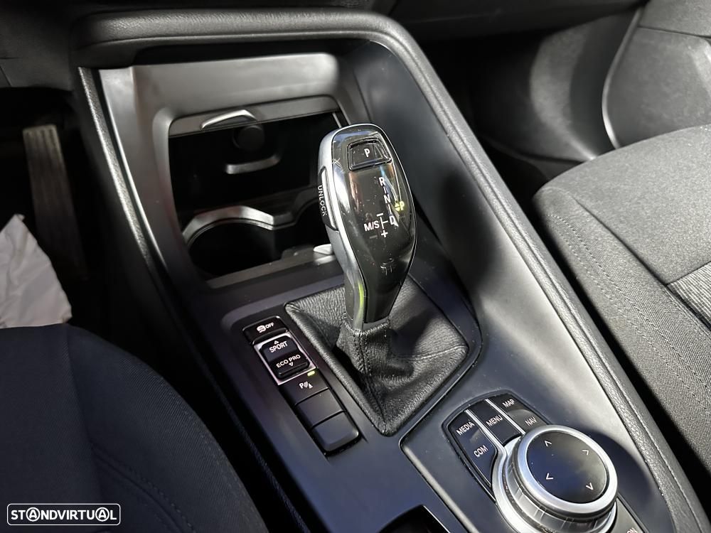 BMW X1 16 d sDrive Advantage Auto - 35