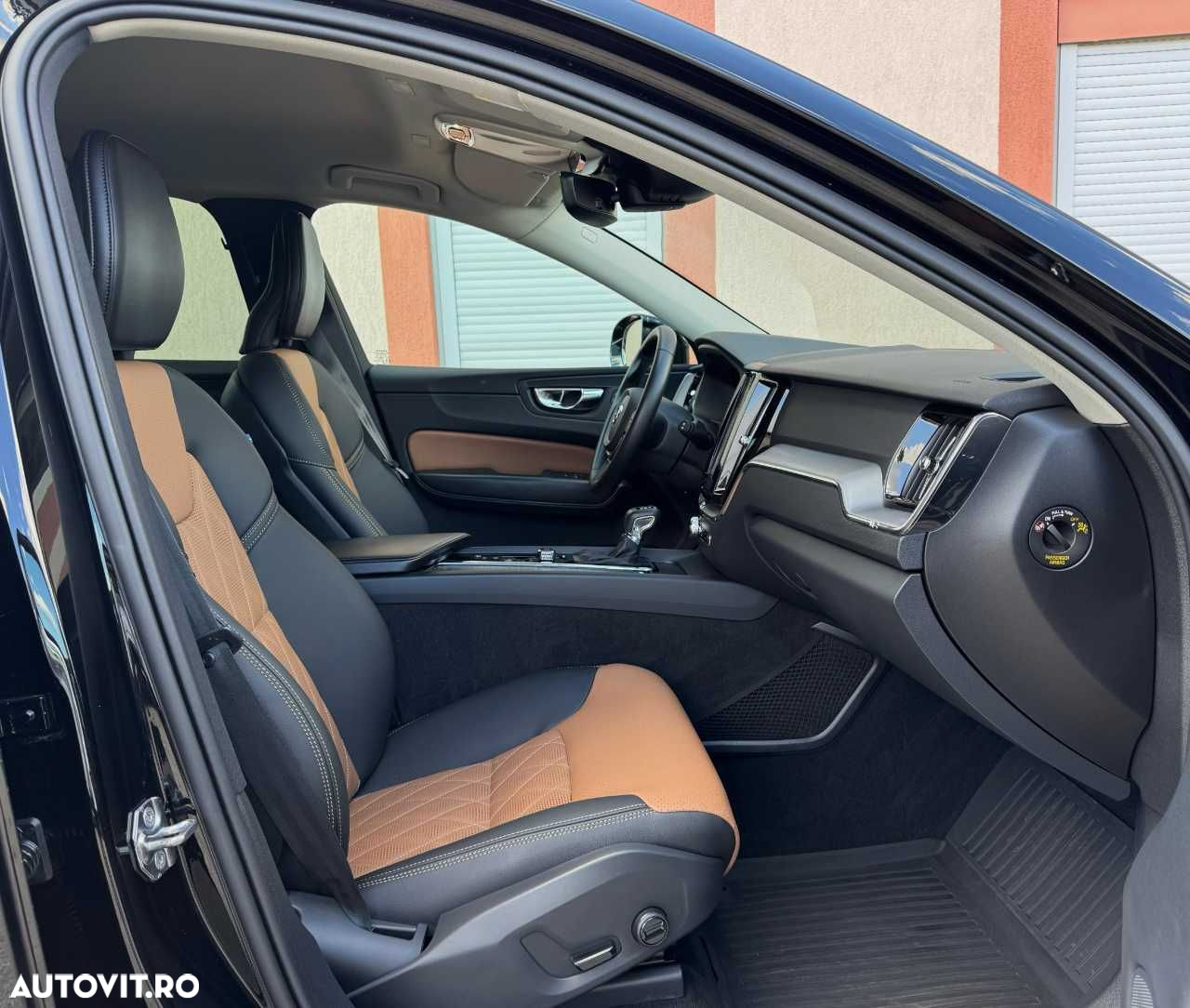 Volvo XC 60 D4 Momentum Pro - 20