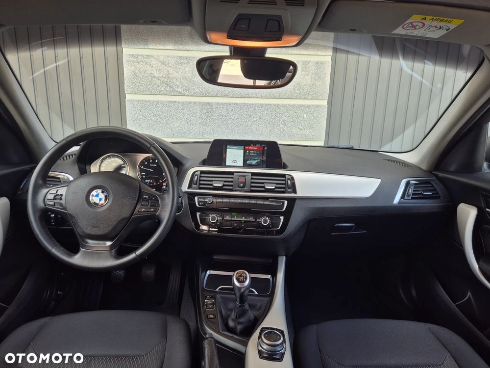 BMW Seria 1 116i - 7